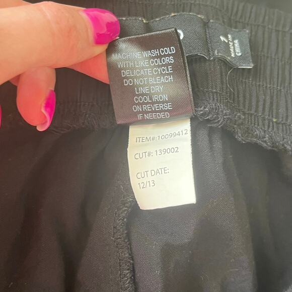 Torrid Black Flowy Shorts with Pockets Size 1 - Picture 5 of 11